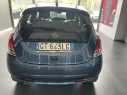 LANCIA YPSILON PLATINO HYBRID 1.0 70CV pieno