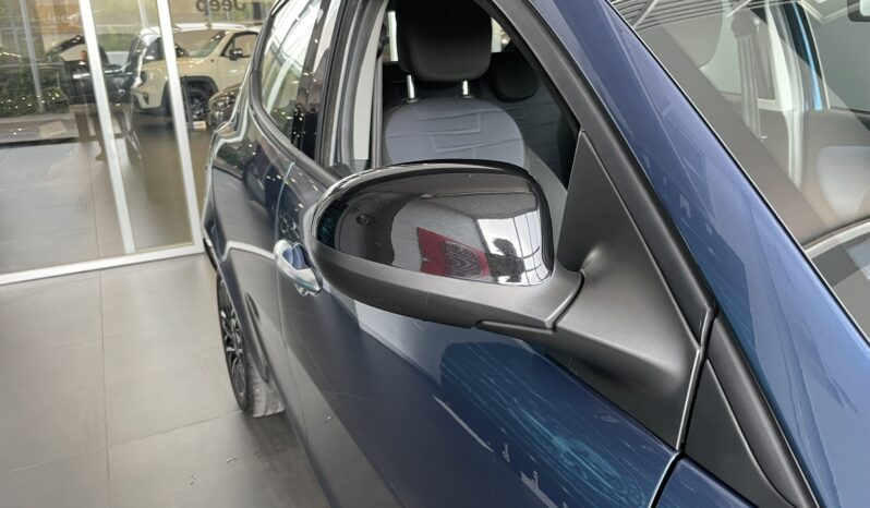 LANCIA YPSILON PLATINO HYBRID 1.0 70CV pieno