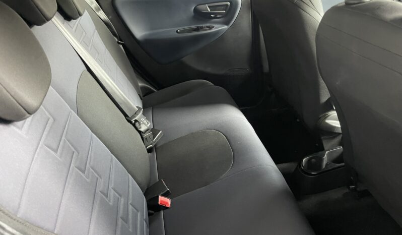 LANCIA YPSILON PLATINO HYBRID 1.0 70CV pieno