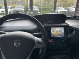 LANCIA YPSILON PLATINO HYBRID 1.0 70CV pieno