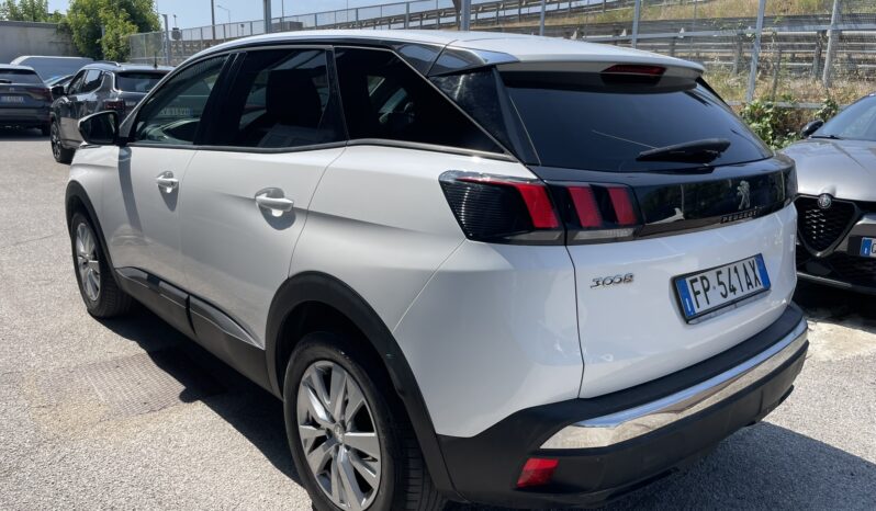 PEUGEOT 3008 ACTIVE 1.5 BLUEHDI 130CV pieno