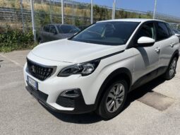 PEUGEOT 3008 ACTIVE 1.5 BLUEHDI 130CV pieno