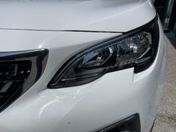 PEUGEOT 3008 ACTIVE 1.5 BLUEHDI 130CV pieno