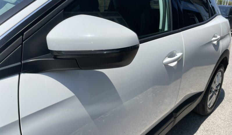 PEUGEOT 3008 ACTIVE 1.5 BLUEHDI 130CV pieno