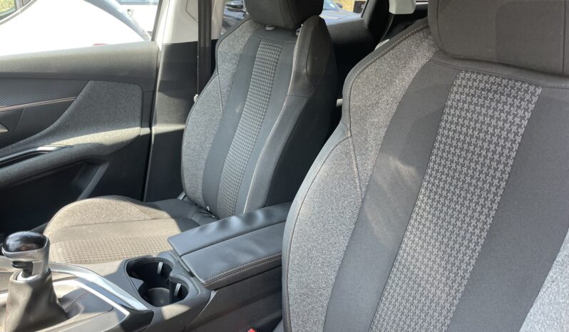 PEUGEOT 3008 ACTIVE 1.5 BLUEHDI 130CV pieno