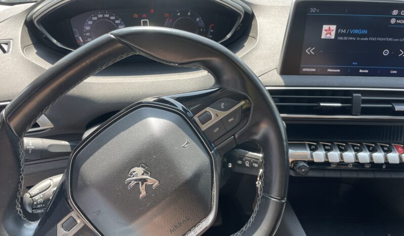 PEUGEOT 3008 ACTIVE 1.5 BLUEHDI 130CV pieno