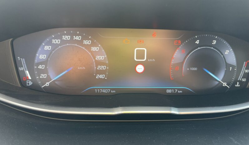 PEUGEOT 3008 ACTIVE 1.5 BLUEHDI 130CV pieno