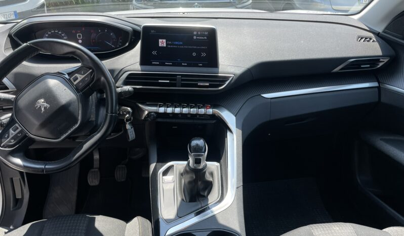 PEUGEOT 3008 ACTIVE 1.5 BLUEHDI 130CV pieno