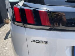 PEUGEOT 3008 ACTIVE 1.5 BLUEHDI 130CV pieno