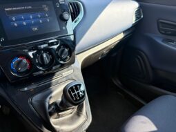 LANCIA YPSILON PLATINO HYBRID 1.0 70CV pieno