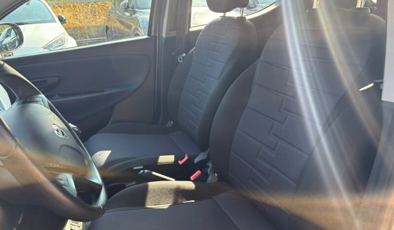 LANCIA YPSILON PLATINO HYBRID 1.0 70CV pieno