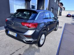VOLKSWAGEN T-ROC BUSINESS 2.0 TDI 115CV pieno