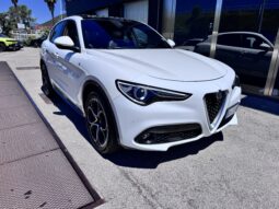 ALFA ROMEO STELVIO TI Q4 210 CV AT8 pieno