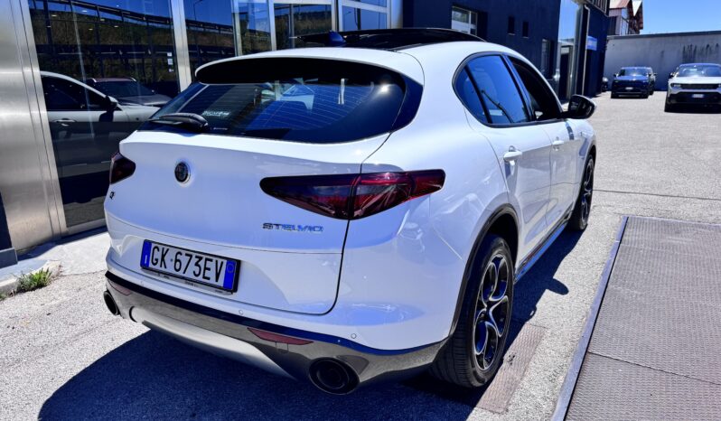 ALFA ROMEO STELVIO TI Q4 210 CV AT8 pieno