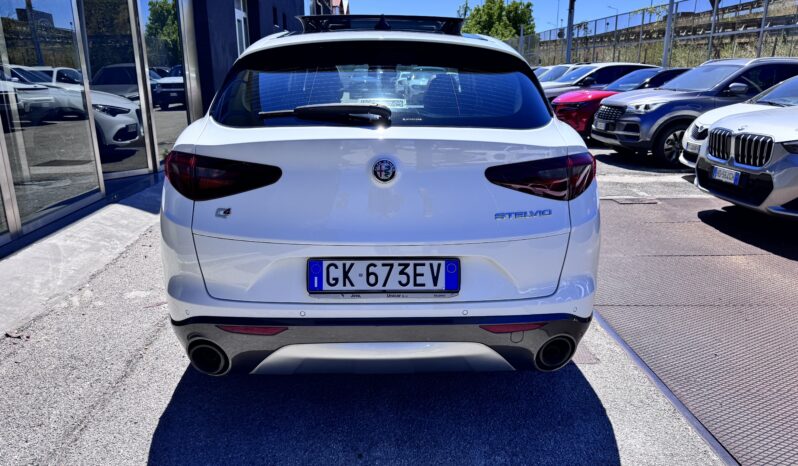 ALFA ROMEO STELVIO TI Q4 210 CV AT8 pieno